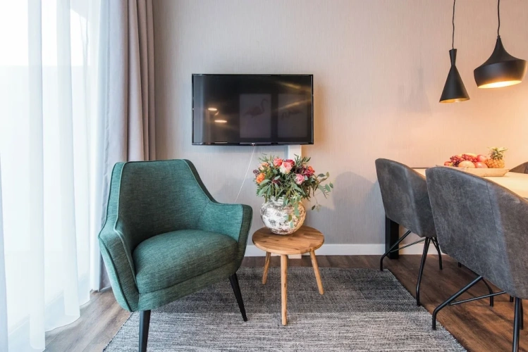 1 Bedroom Apartment with balcony