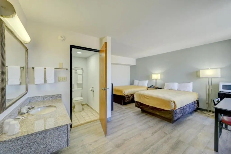 Standard Quadruple room