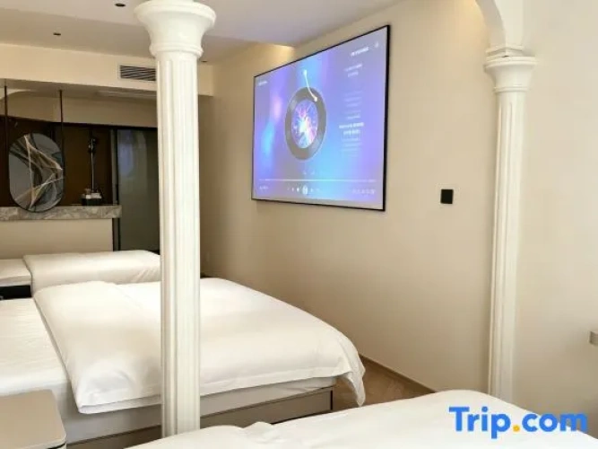 Standard Triple Family room