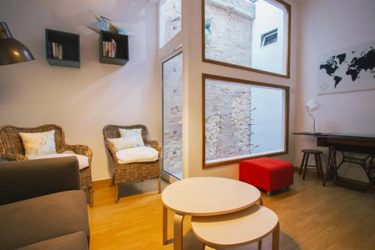 PTM DownTown Hostel&Suites