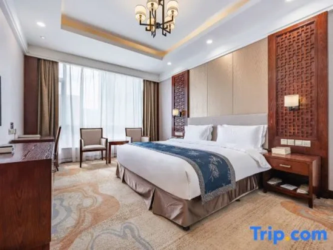 Deluxe Double Suite