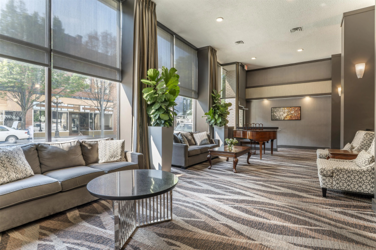 Best Western Plus Carlton Plaza Hotel photo 24