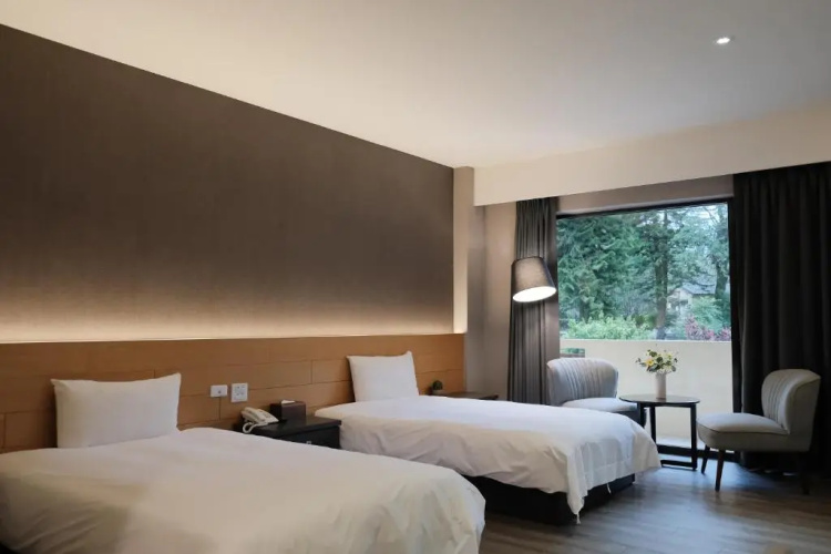 Koi Lake Hotel