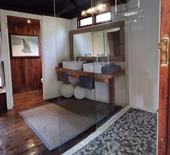 Barefoot Addo Elephant Lodge