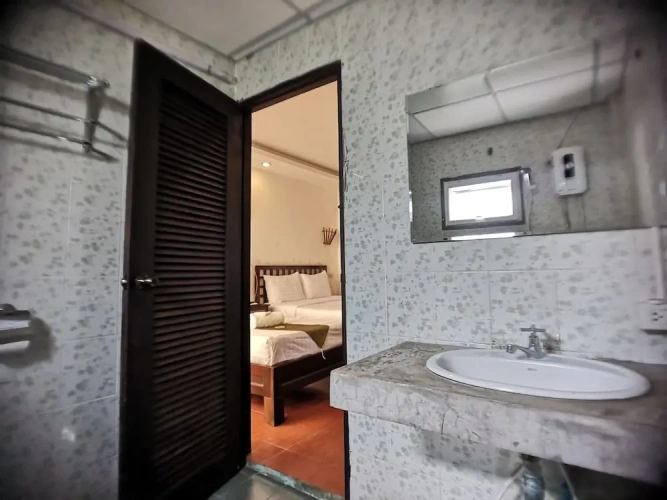 1 Bedroom Standard Triple Family room