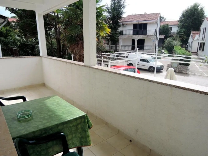 Apartment with balcony
