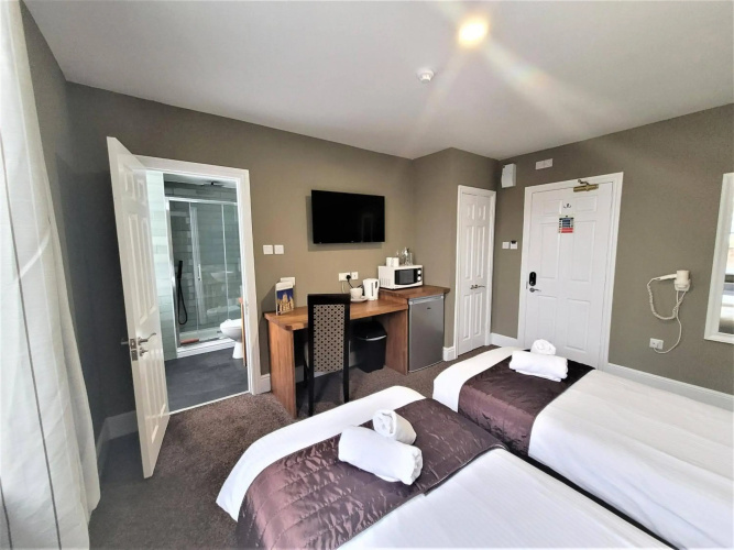 The New County Hotel