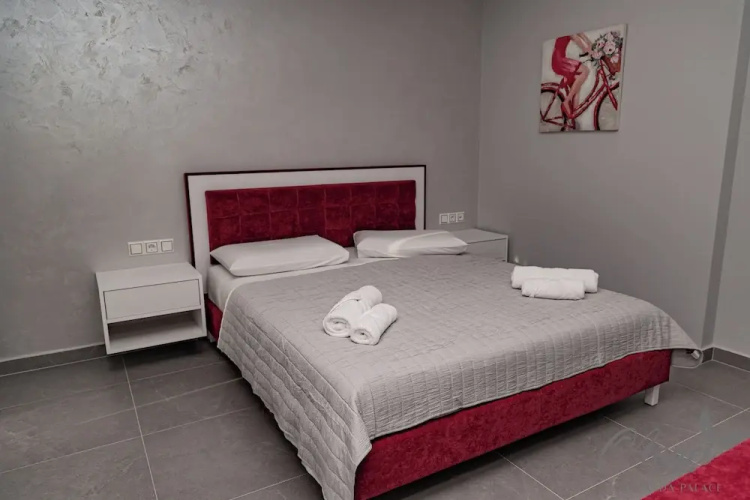 Angel Saranda Palace