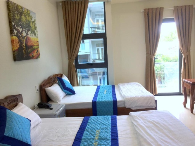 Deluxe Double room with balcony and with sea view