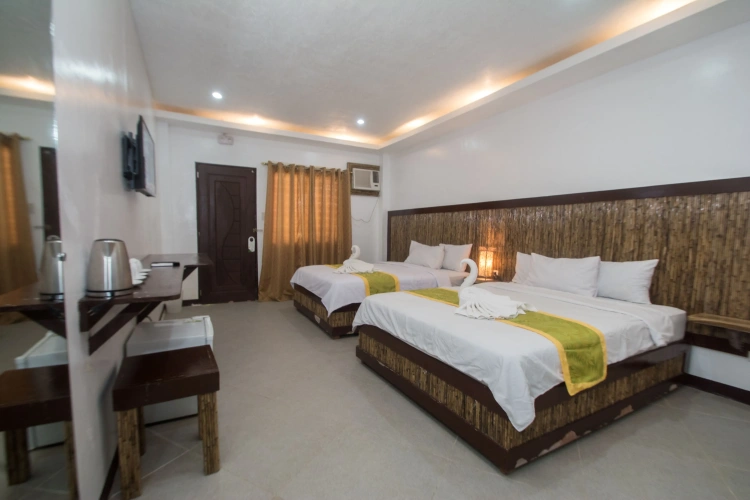 Standard Quadruple room