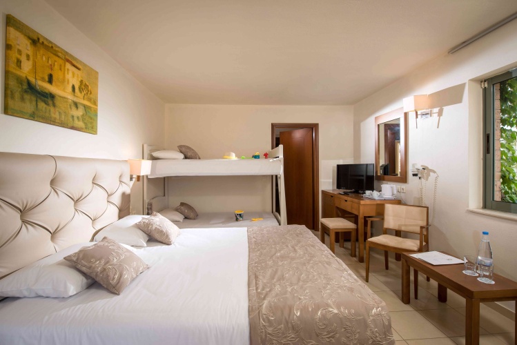 Bella Beach Hotel photo 9