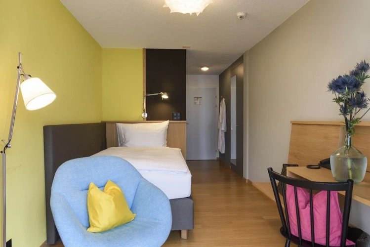 Business Single room with balcony