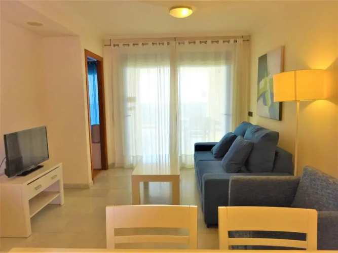 1st Line Daniya APT - Solarium Terrace & Pool