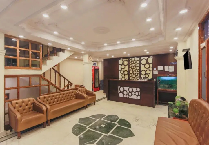 OYO 22806 Flagship Hari Palace