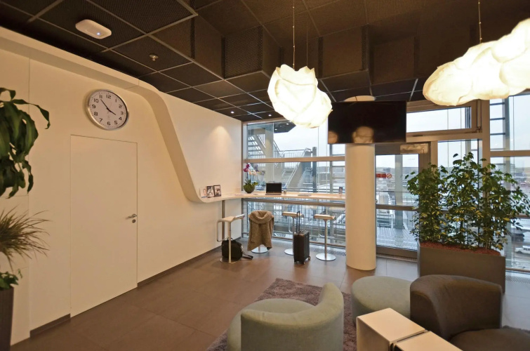 MY CLOUD Transit Hotel (Guests with international flights only)