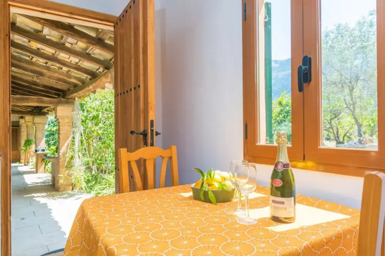 Villa Frontera in S Ller