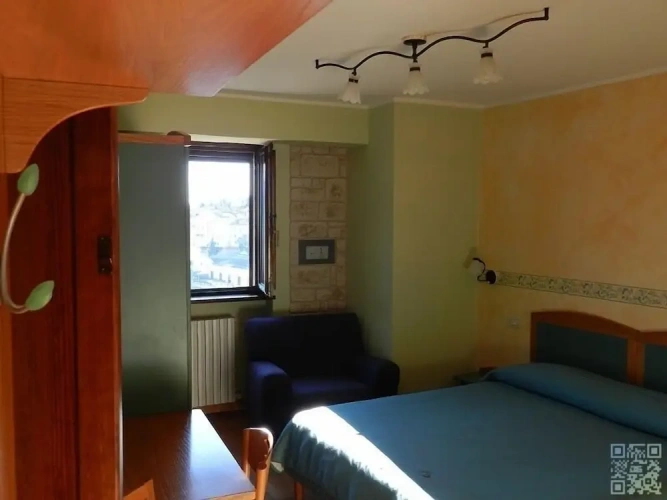 Standard Triple room with mountain view