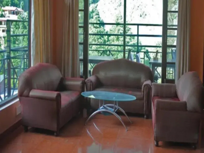 Hotel Bhagsu Heights