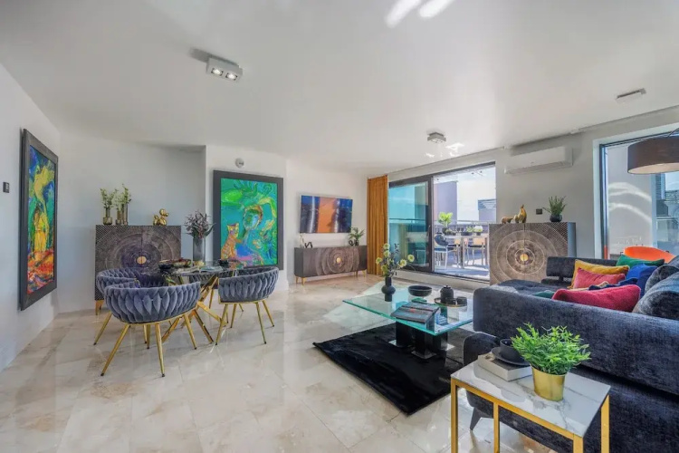 Emihouse Riverside Apartments