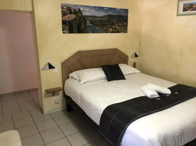 Logis Hotel Bellevue