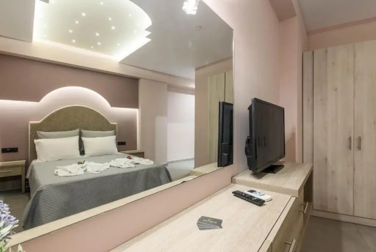 Deluxe Studio with balcony