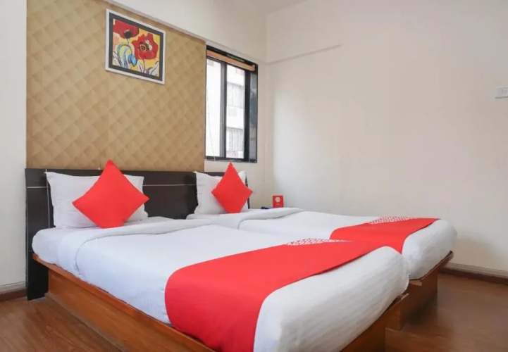 Hotel Silvver Crest By OYO Rooms