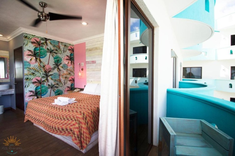 Standard Quadruple room with sea view