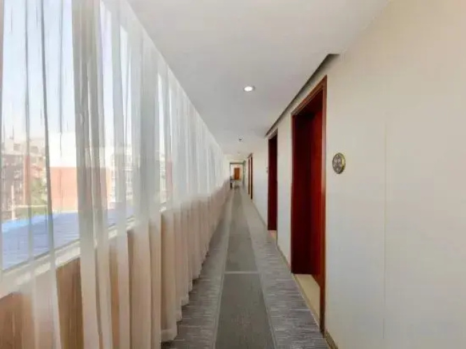 Aiqinhai Theme Hotel