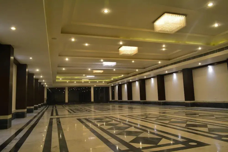 Royal Windsor Hotel