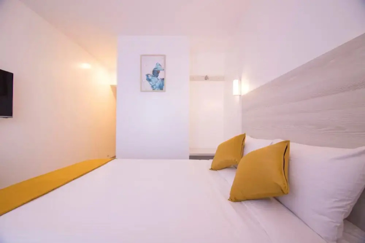 Symphony Hotel