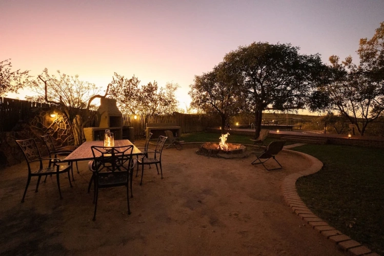 3 Bedrooms Standard Cottage with land view