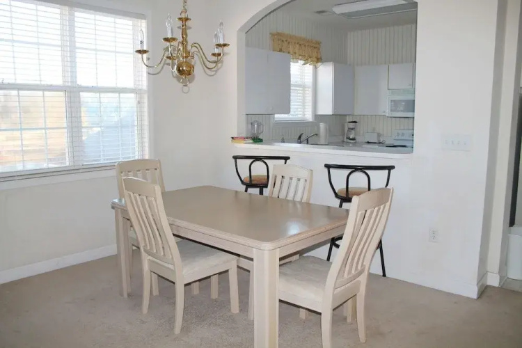 1024 Cypress Bend