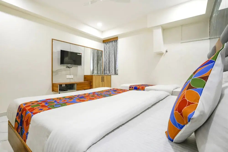 Fabhotel Amantra