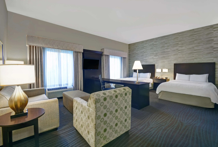 Hampton Inn & Suites Robbinsville