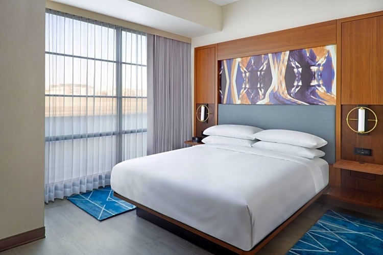 1 Bedroom Double Club Suite