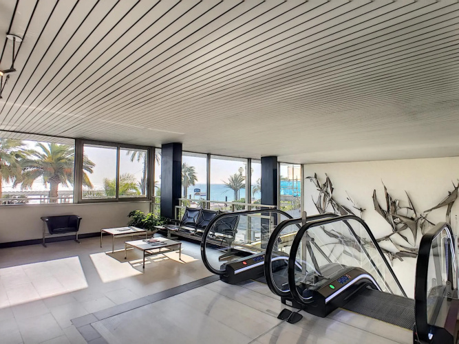 Nice Booking - Royal Luxembourg Piscine