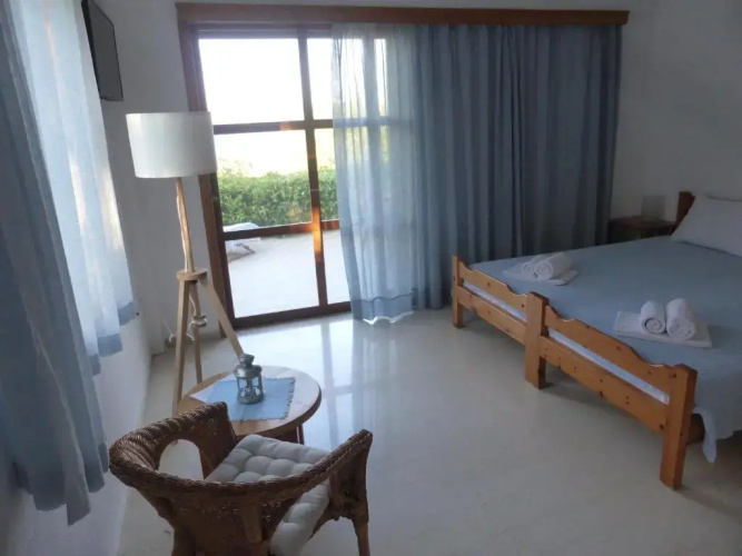 Aeolia Apartments