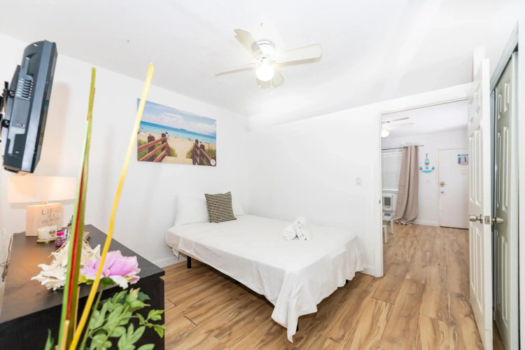 710 South Beach Apartment