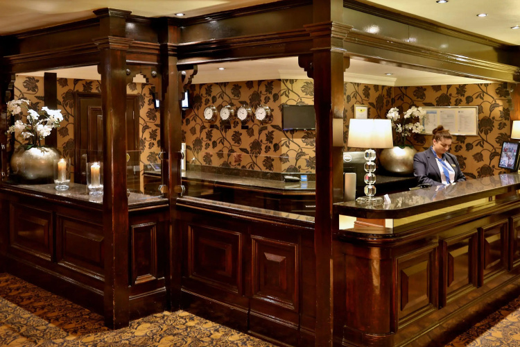 The Bull Hotel, Peterborough