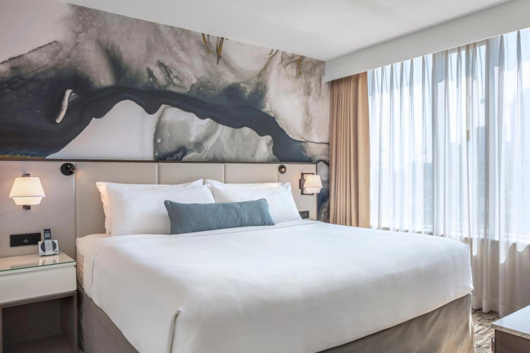 Delta Hotels by Marriott Vancouver Downtown Suites