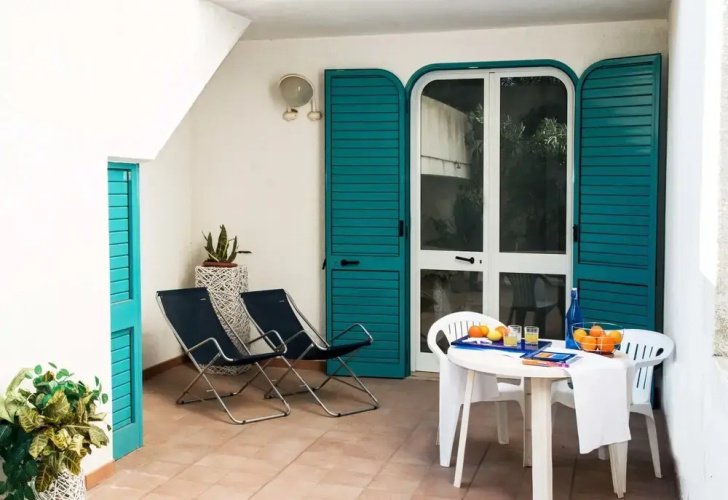 Luxurious Villa in Torre Suda with Jacuzzi