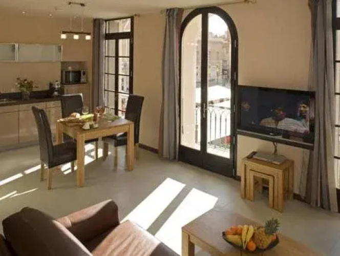 Suites Coronell d'En Vila