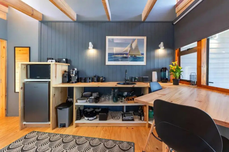 Lagoon Studio - Fantastic Knysna Lagoon views and SOLAR