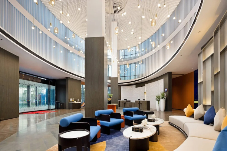 Hampton by Hilton
