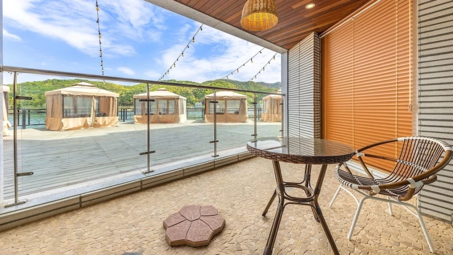 1 Bedroom Standard room with balcony