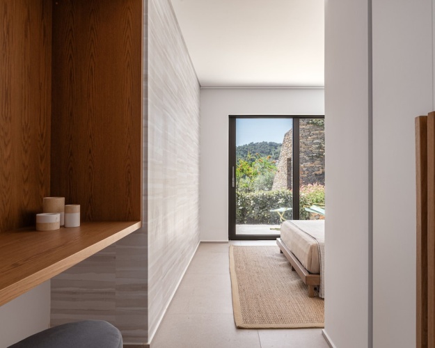 2 Bedrooms Deluxe Apartment with garden view