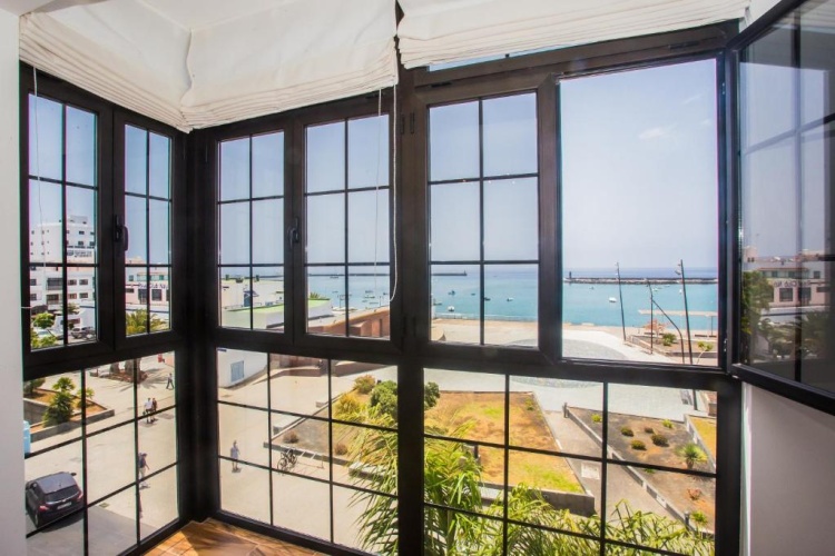 3 Bedrooms Apartment