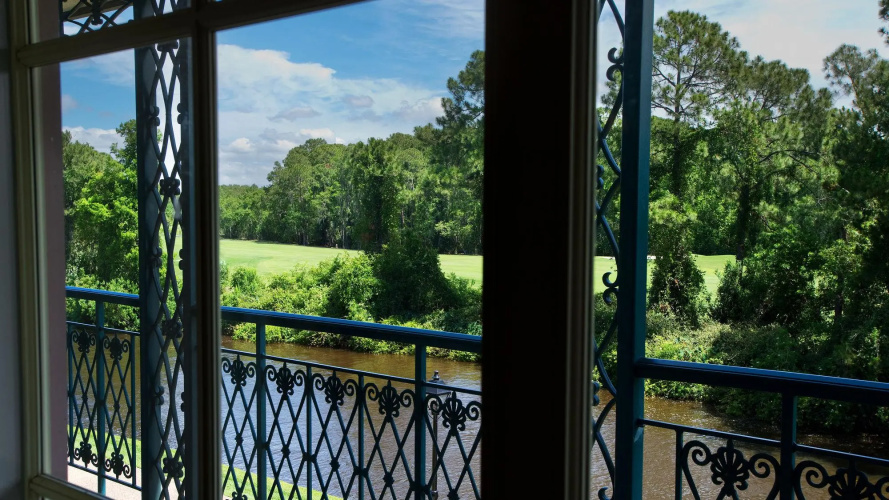 Disney's Port Orleans Resort - French Quarter photo 9