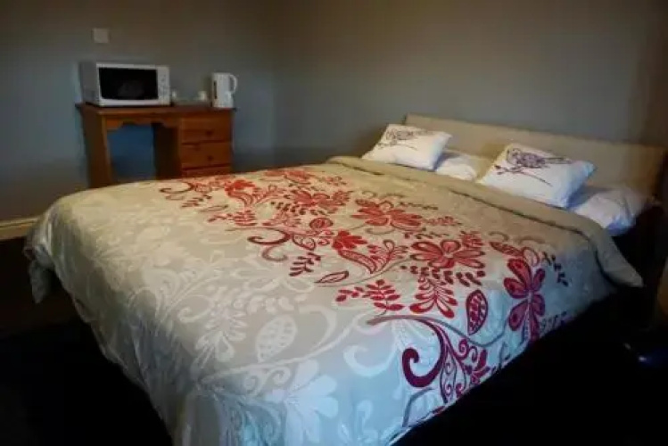 Adnans Hotel