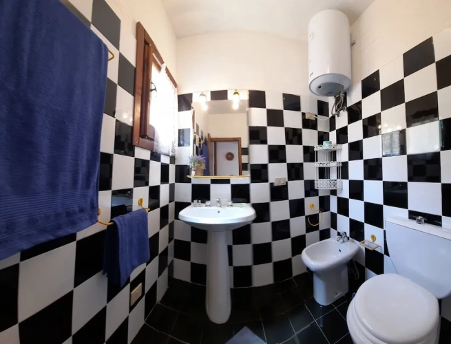 1 Bedroom Apartment with balcony